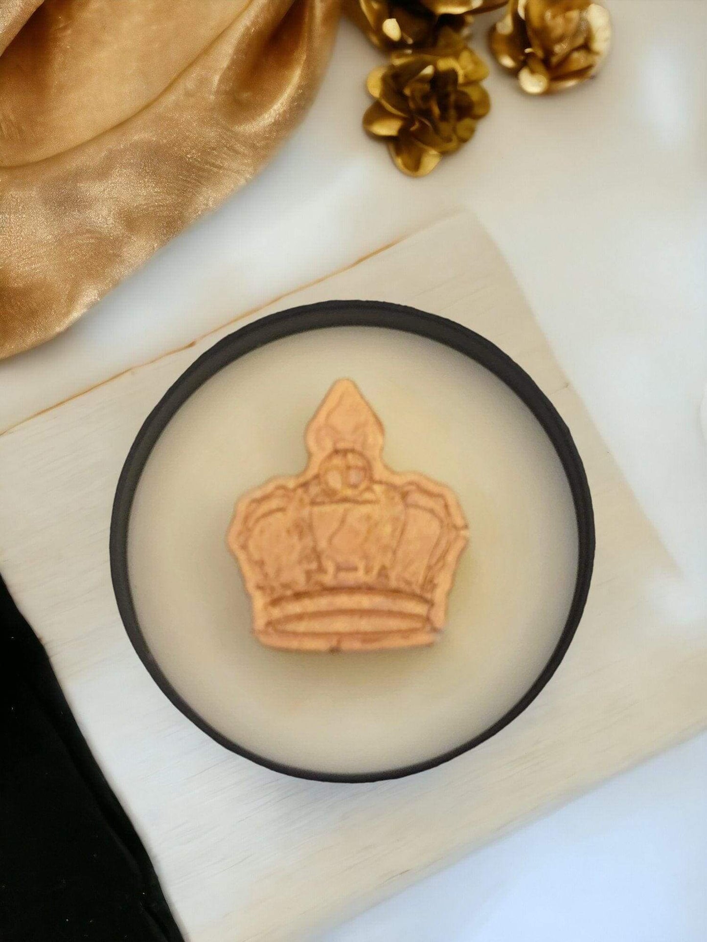 Luxurious "Queen" Scented Candle Tin - Queen K Candle Co.